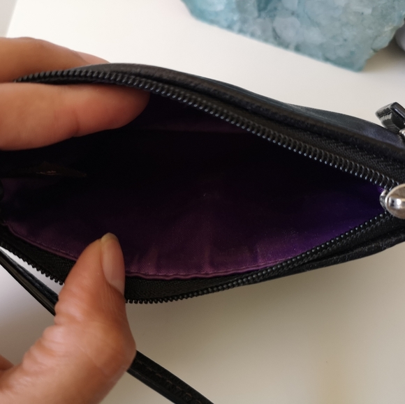 COACH | black leather classic wristlet - Picture 5 of 5